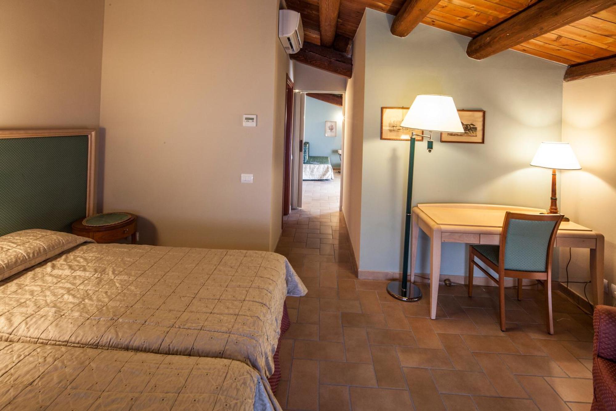 Hotel Residence Diamantina Ferrara Exterior photo